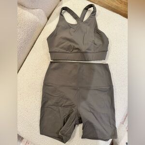 Yoga Works Taupe Sports Bra & High-Waisted Biker Short Set -Top- XS | Shorts - S